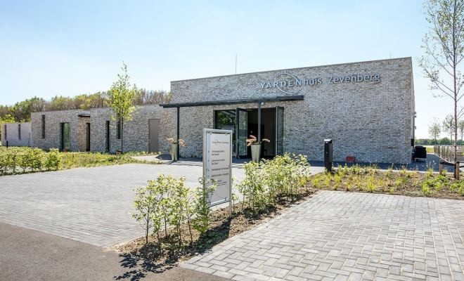 Officiële opening uitvaartcentrum YARDENhuis Zevenberg te Hoogeveen